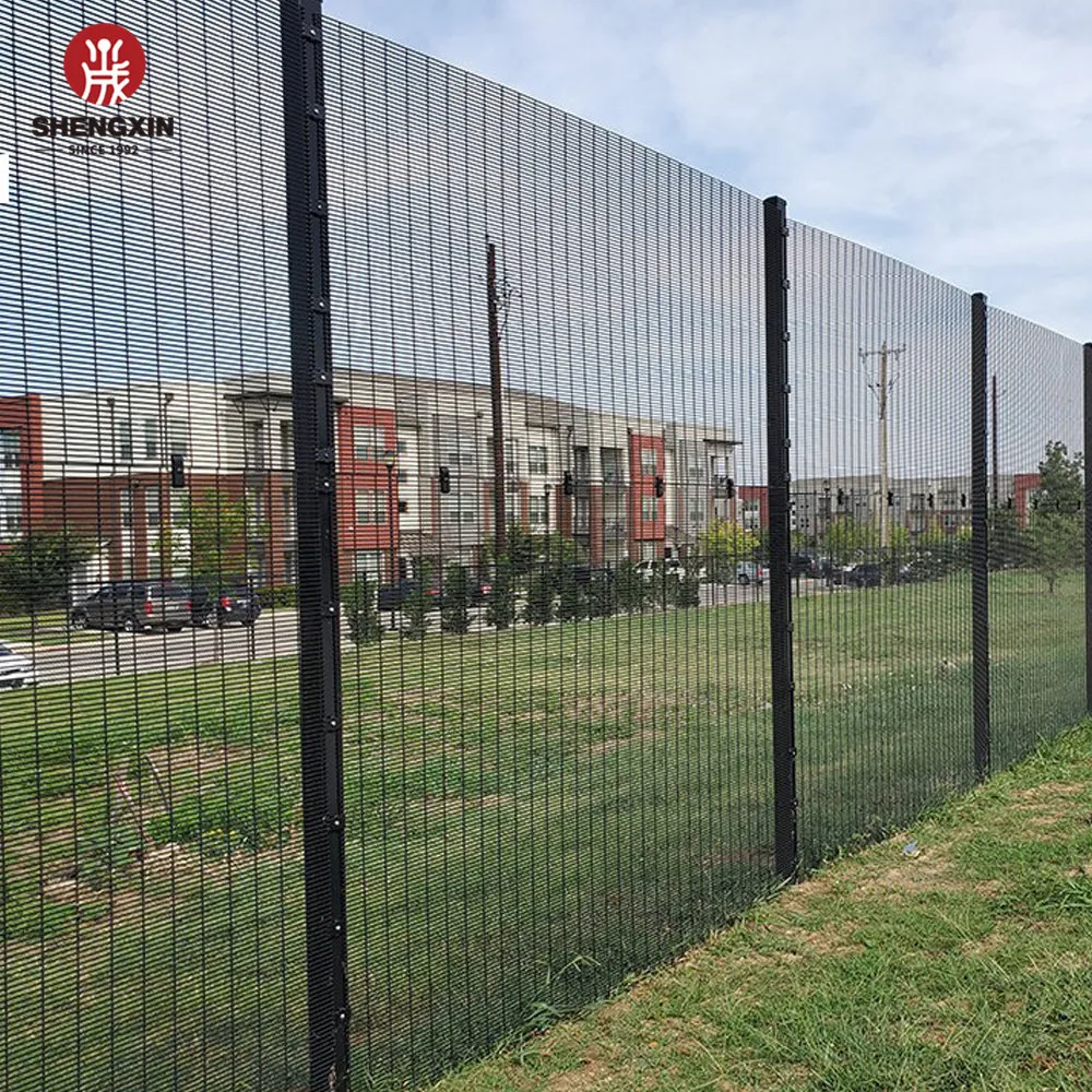 metal bracket for panel fence